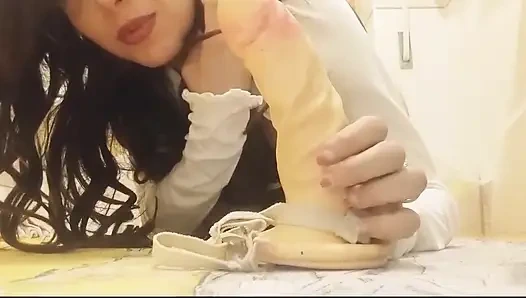 Harika! Seni kızdıracak... Emir.. Hizmetçi