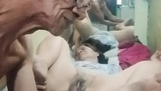 Bagian 2 cewek ini suka banget sama ngentotku