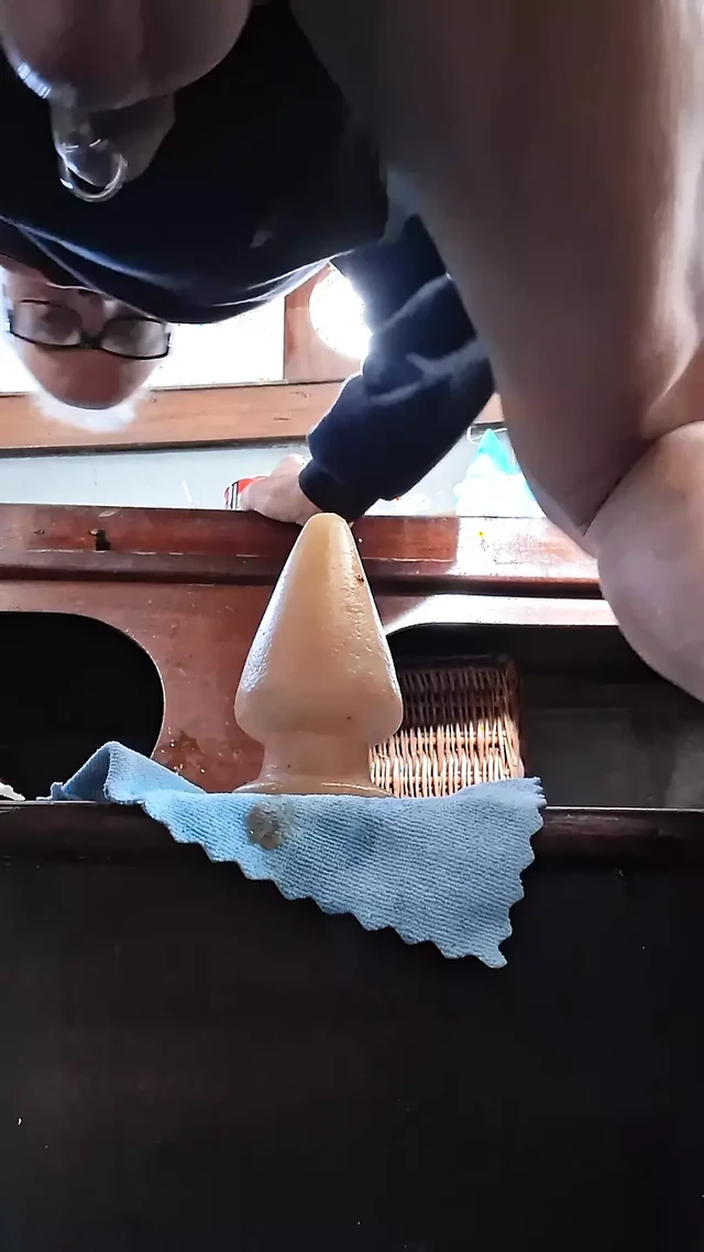 gaping