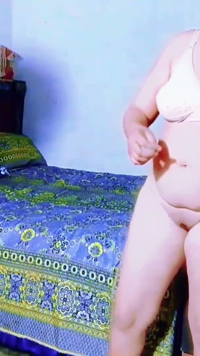Cool so that the school ki teacher hai Yaris baccho KO badatia liken | Clip 1