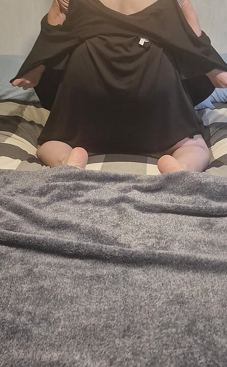 Seksi debela MILF jaše dildo