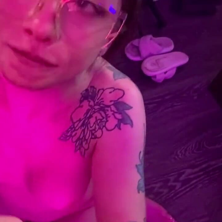 Frontal Facefuck of Tgirl with Glasses