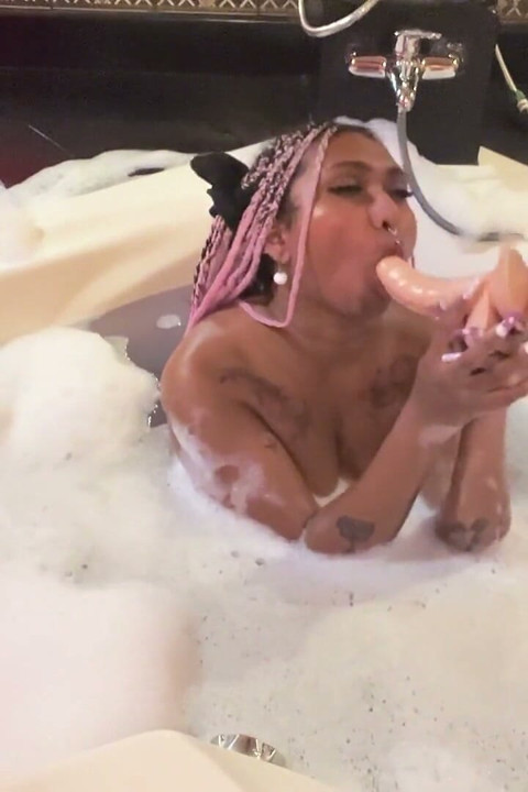 Dildo Fuck in Jacuzzi