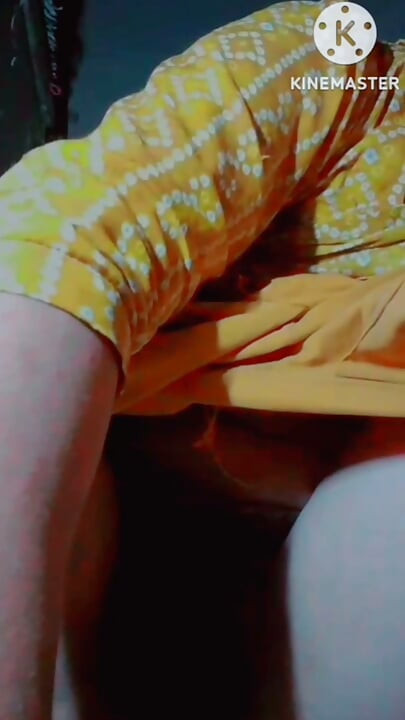 Desi Hot Pinky Ki Garam Chut Se Pyas Bujhane Ki Chudai