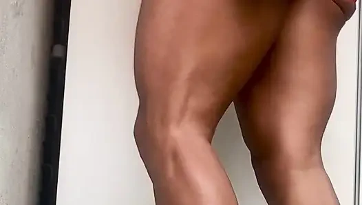 Muscular milf's tight ass explodes under flexing heat