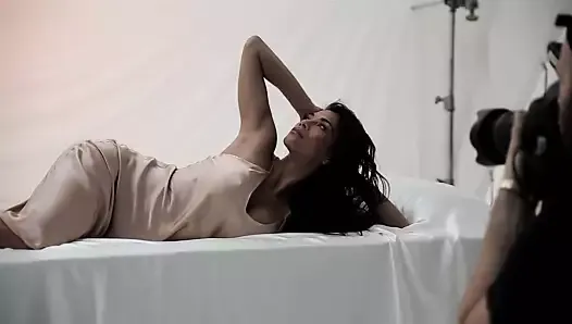 Nicole Scherzinger - Chosen ad