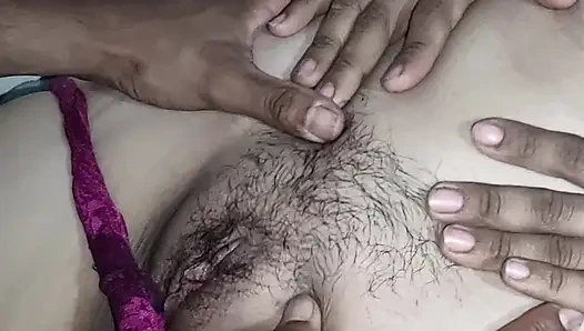 Tight virgin pussy of extremely horny girl open in Tamil India x video.