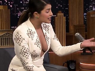 Priyanka Chopra, edición lenta, full hd - entrevista a Jimmy (gemido)