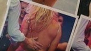 Сперма на заднице милфы Pamela Anderson