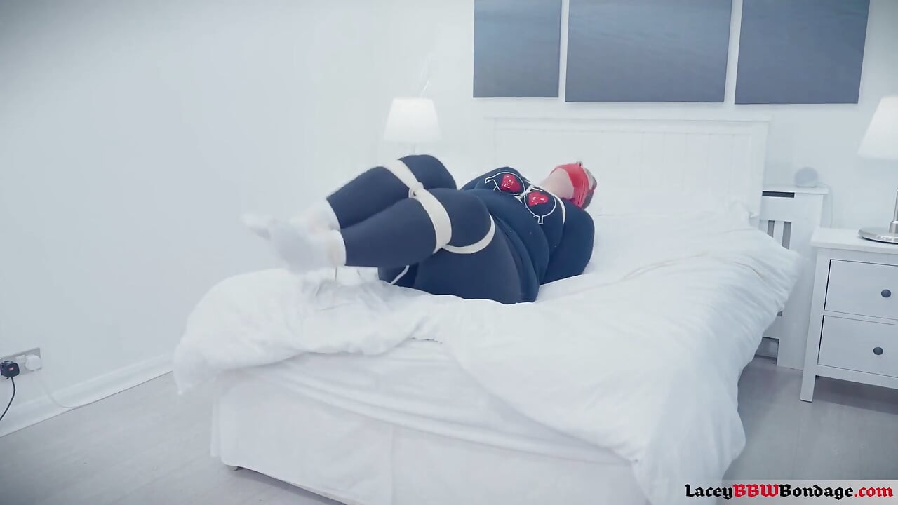 Lacey's Snuggly Night in: Bondage and Pleasure
