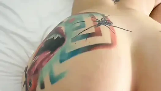 Hintli boğa beni sikiyor bakış açısı.