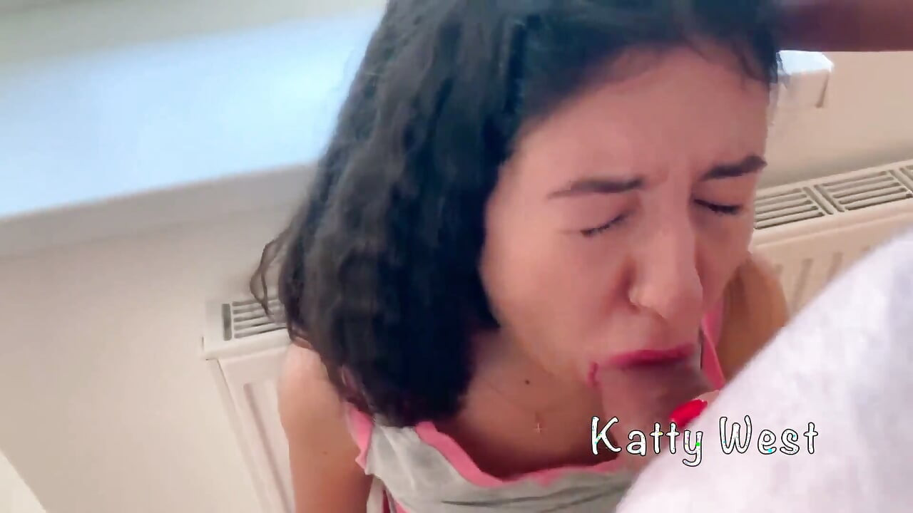 Stepsister Gives Blowjob to Stepbrother While Parents at Work
