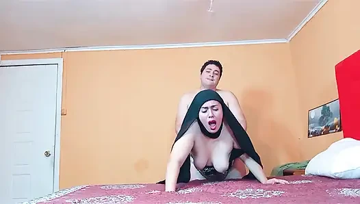 Woman in hijab fucked in doggy style