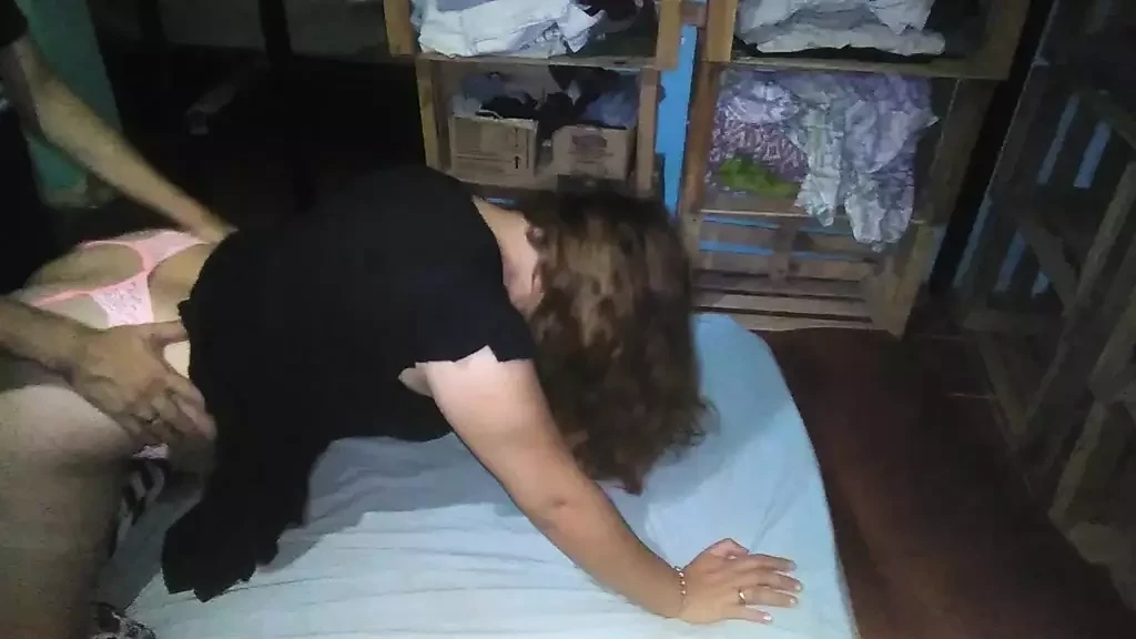 My girlfriend’s whore gets into doggy style so I can fuck her