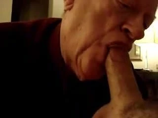Grandpa sucking a nice cock