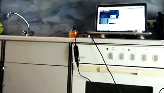 Godaan g-string yang menggoda: tonton video sexydea si cewek yang memikat