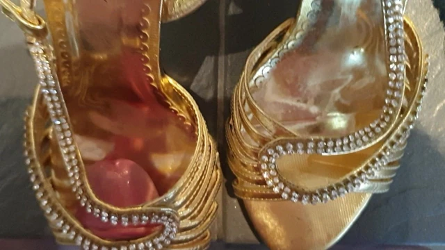 Geile Gold heels gr 37