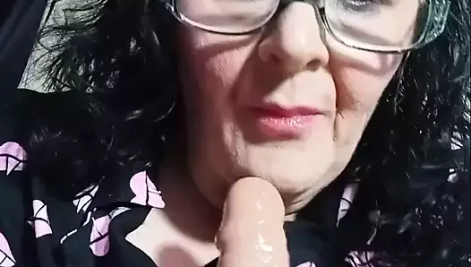 Cumming on Her Face Goggles on to Taste