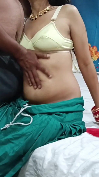 Punjabi bhabhi genoss es, im doggystyle zu ficken | Clip 1