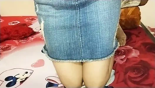 Sert sikişmeyi ve yalamayı seviyorum sikiş için davet videosu