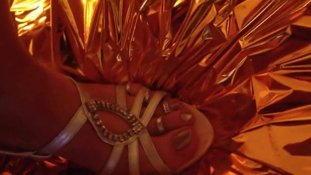 HOT CUM on Jewellery Feets in Sexy Heels