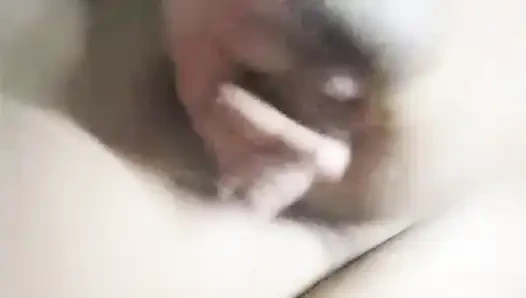 Hintli kadın kendini tatmin etti