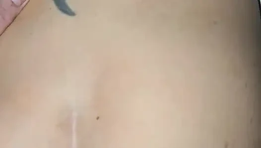Close up - ngentot memek dan 2 crot di tangan gratis