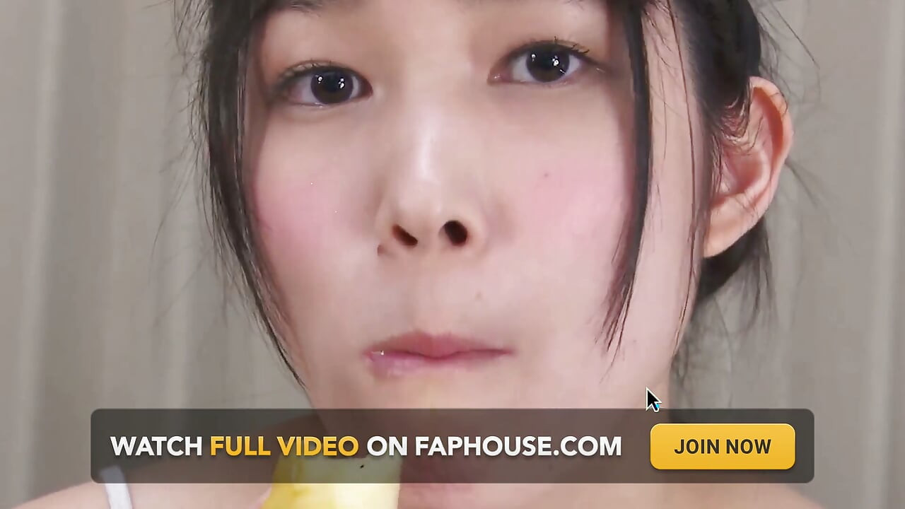 Sexy Japz Scene -1_japanese gagica se bucură de a fi futută în pizda ei rasă.
