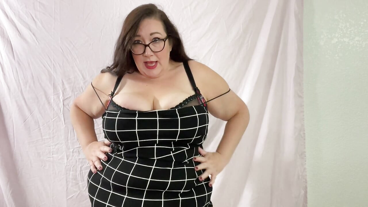تلقيح سكرتيرة BBW مفلس مرة أخرى