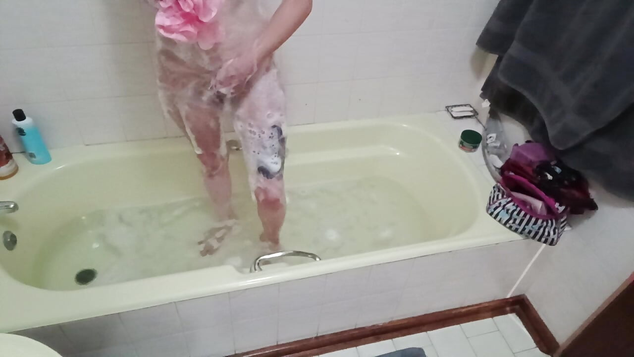 Fosta fată karma ajunge să fie soție sexy