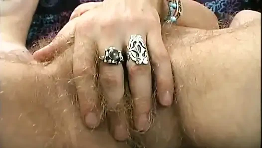 Vintage hairy 3 way aughties hairy hippy lesbians