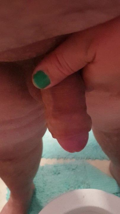 Chubby piss