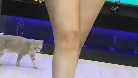 Pertunjukan tarian stoking hot dengan stoking legging