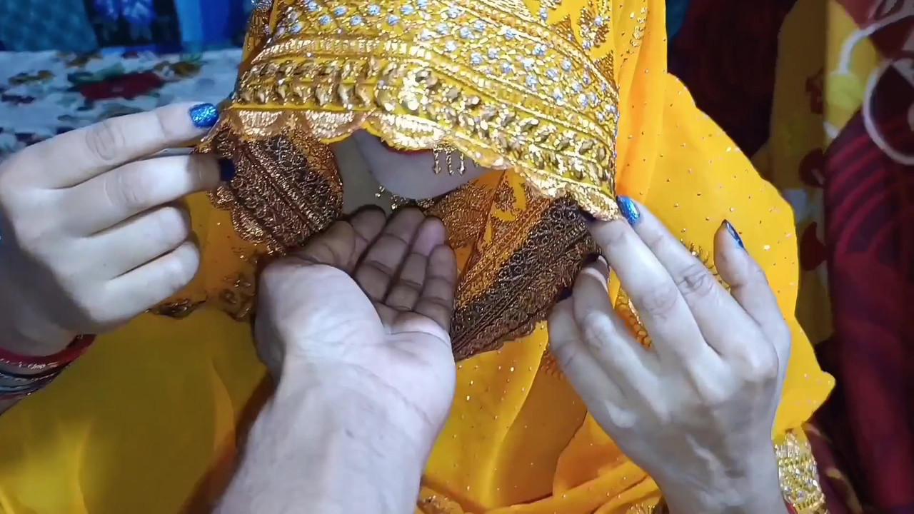 #Indian 新婚妻子xxx mauthflas