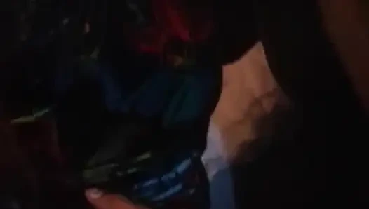 Tutkulu Fransız genç kız özel gösteride yarağa biniyor