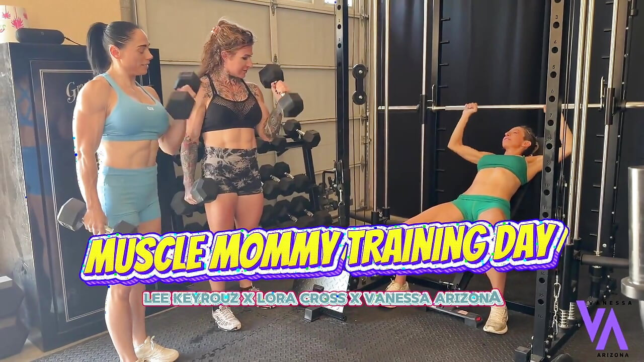 Muscle Stepmommy Training Day