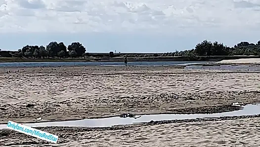 Public Blowjob on Beach Mouth Creampie