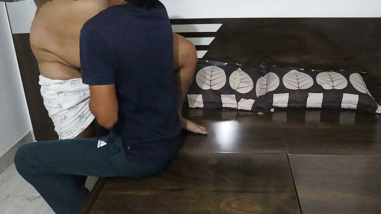 xxx desi ngentot sama temen suami dengan obrolan mesum dalam bahasa hindi desivibe you pooja