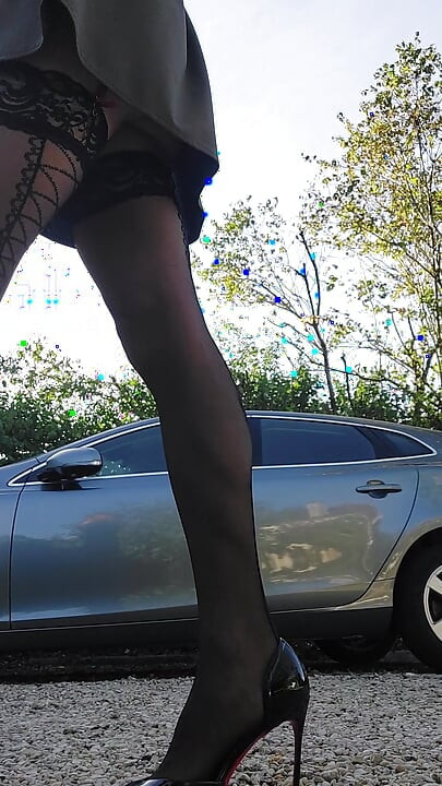 I'm a slut shows me off in lingerie in public in front of strangers