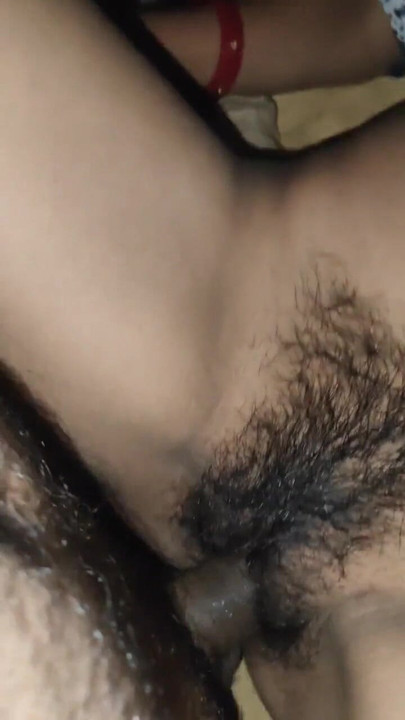 كس مشعر مبلل مص عميق وأسلوب هزلي سخيف صديقتي | مقطع 1