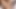 İri göğüslü orta yaşlı seksi kadın sanatçı ateşli latin modelini baştan çıkarıyor