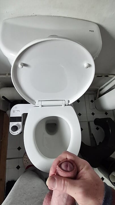 É aqui que a porra da maricas fraca pertence
