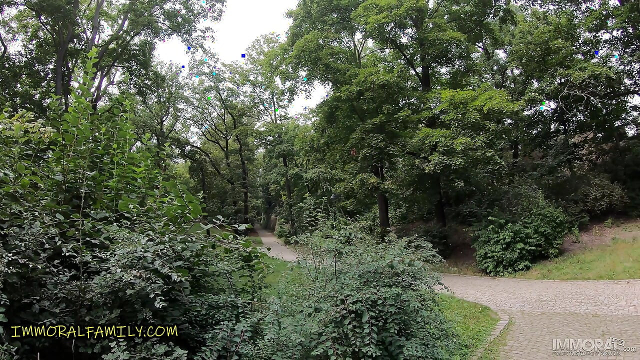 La cheerleader pawg zuzu dolce salta le prove per un trio - Immorale 4k