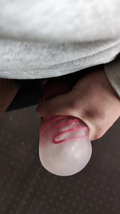 Masturbándome con una tenga 4