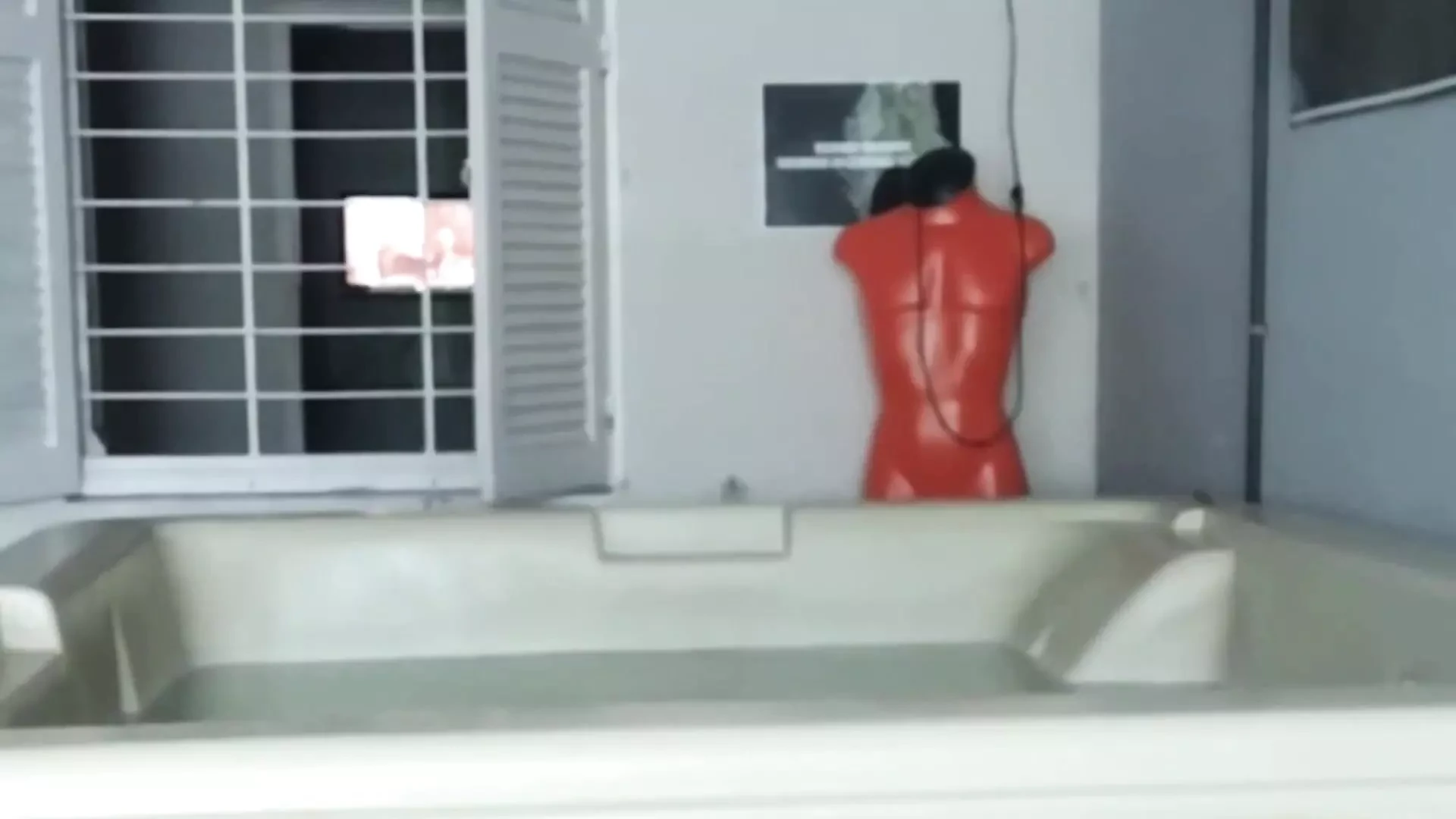 Esperando a mi marido en bonito coño apretado para que pueda follarme el culo