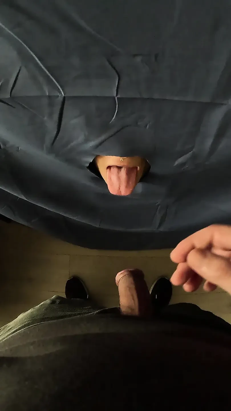 Glory Hole Blowjob Mia Niqab