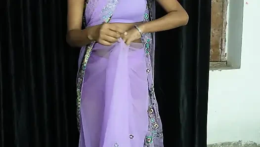 Мой сводный брат снял мою сари и много трахнул меня.