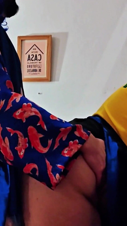 Brazilian Miku Gets Stuck On The Stairs And Kaito Gives Her More Than A Hand Part 1 | Clip 1