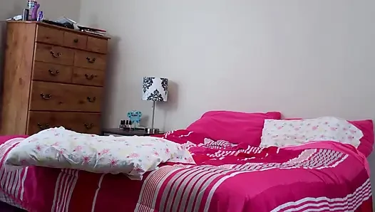 Katerina si ibu kos yang doyan selingkuh ngocok kontol dan intens sampai crot di dalam memeknya!