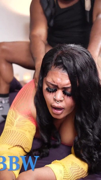 Ebony BBW Gives Deepthroat & Gets Fucked